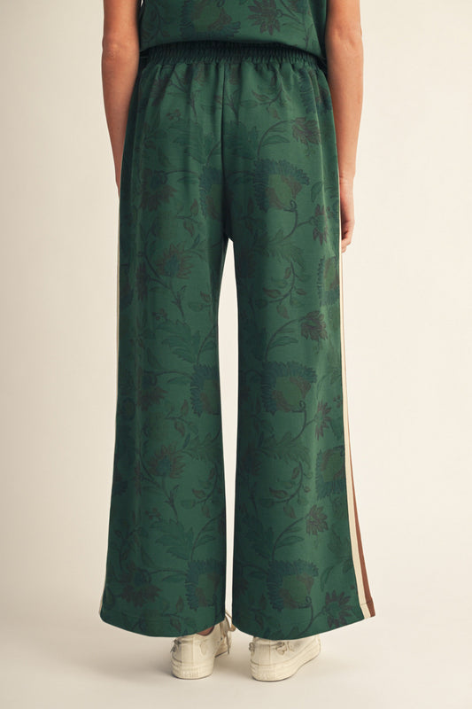 green stiriped set