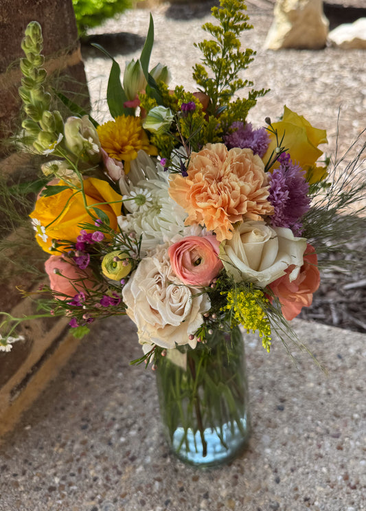 Large Everyday Arrangement