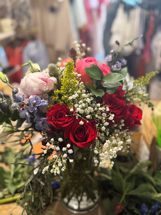 Everyday Rose Arrangement